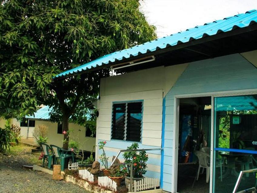 P.California Inter Hostel Nangrong Kültér fotó