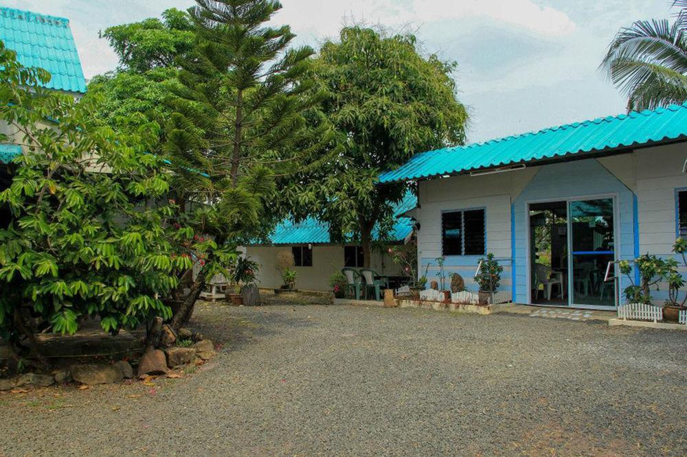 P.California Inter Hostel Nangrong Kültér fotó